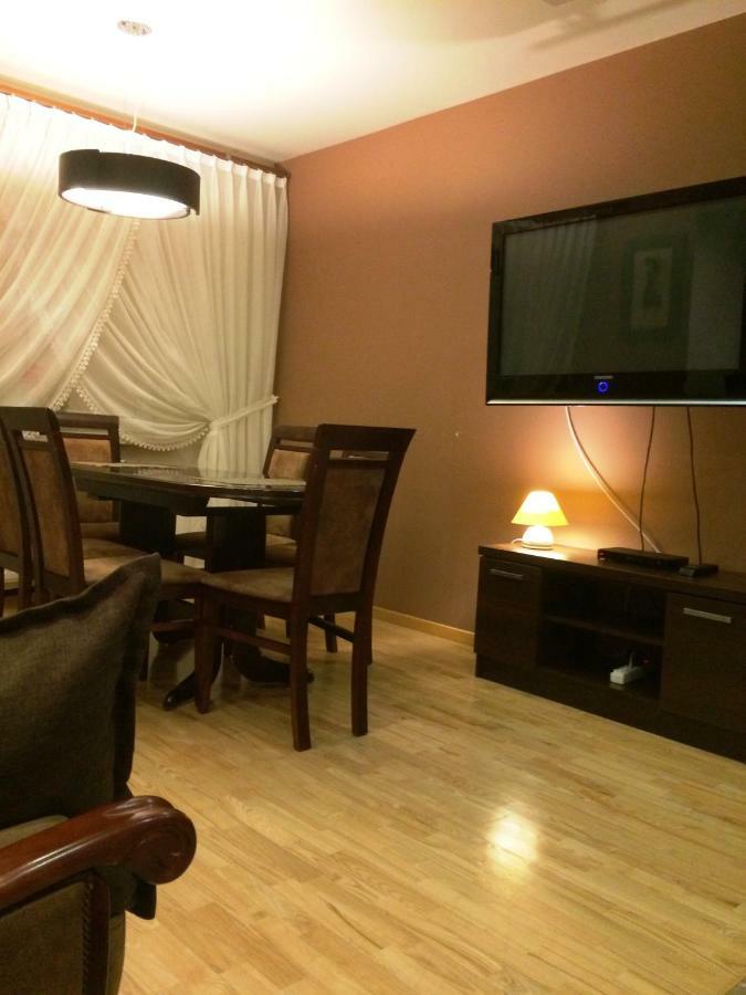 Apartament "Cleopatra" Z Garazem Podziemnym, Faktury Vat Apartment Kielce Exterior photo